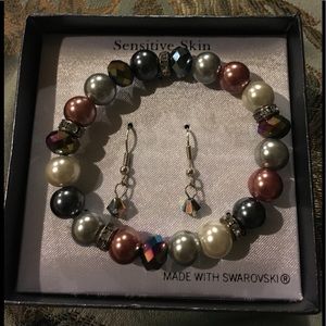 Bracelet and earrings set